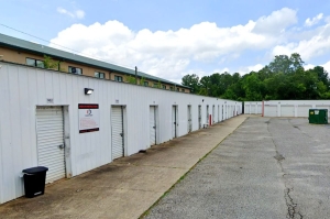 Metro Space Storage - Winder - Photo 5