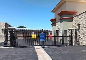 Purely Storage - Victorville - Mojave Dr - Photo 3