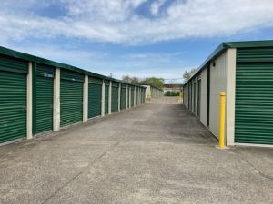 Compass Self Storage - Compass Self Storage - Waldron Road (473) - Photo 2