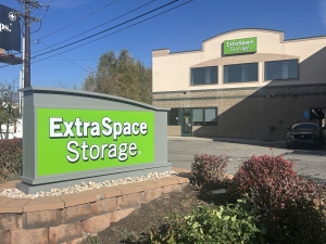Extra Space Storage - 2275 - Cottonwood Heights - S Union Park Ave