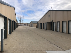 Five Star Storage - Five Star Storage - 40th Ave - Photo 6