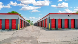 10 Federal Storage - Grand Ave - Photo 4