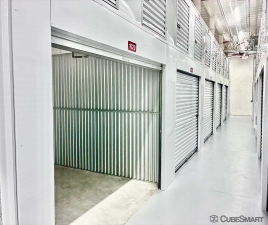 CubeSmart Self Storage - 3020 South Federal Highway - Fl - Photo 10