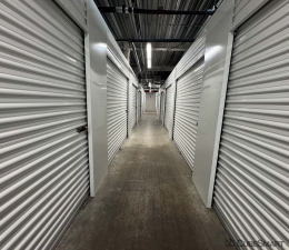 CubeSmart Self Storage - Photo 4