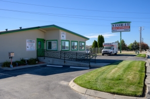 Stor-It Self Storage - Chicago St. Location