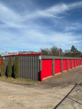 Lily's Lockers Lexington - Self Storage