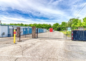Devon Self Storage, LLC - Devon Self Storage - 9305 - Springfield TN - Photo 2