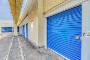 Avid Storage - Geyer Springs - Photo 2