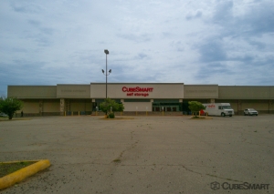 CubeSmart Self Storage - 3801 Old Jacksboro Highway - TX - Photo 6