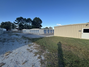 Storage Depot - Martin - Photo 2