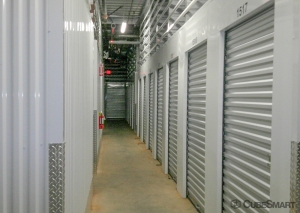 CubeSmart Self Storage - 5650 Northeast Ferncroft Rd - OR - Photo 5