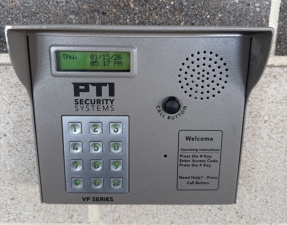 Extra Space Storage - 6114 - Houston - North Loop - Photo 2