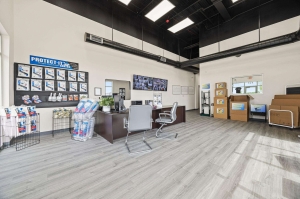 Garland Self Storage - Photo 5