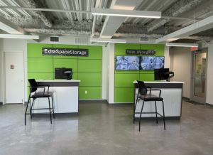 Extra Space Storage - 4276 - Bronx - Austin Pl - Photo 3