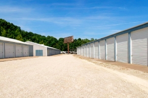 River Bridge Storage - Photo 2