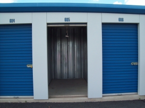 AAAA Self Storage - Sterling - Photo 4