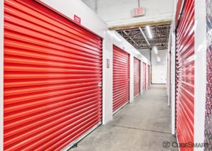 CubeSmart Self Storage CT MANCHESTER GLEN ROAD - Photo 3