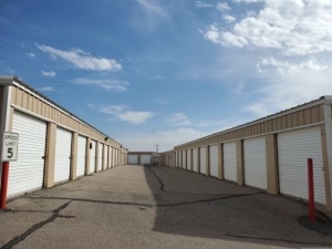 Shield Storage - 3301 Northern Blvd NE - Photo 2