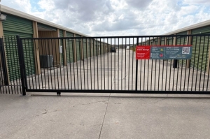Public Storage - New Braunfels - 1890 S Walnut Ave - Photo 2