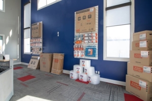 Public Storage - Louisville - 6651 Paramount Park Dr - Photo 3