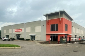 Public Storage - Indianapolis - 7828 W Washington St