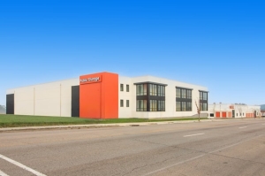 Public Storage - Philadelphia - 533 E Hunting Park Ave