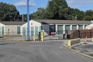 Public Storage - Raytown - 9624 E 350 - Photo 4