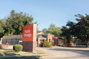Public Storage - Houston - 1611 S Dairy Ashford Rd