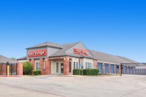 Public Storage - San Antonio - 3425 Thousand Oaks Dr - Photo 1