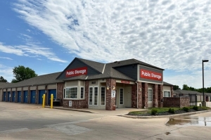 Public Storage - Wichita - 8631 W 21st St N