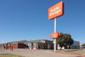 Public Storage - Irving - 3417 N Beltline Rd