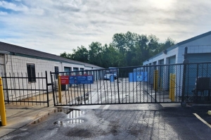 Public Storage - Kansas City - 5500 State Avenue - Photo 3