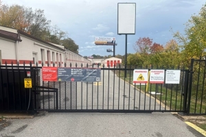 Public Storage - Saint Louis - 8440 Saint Charles Rock Rd - Photo 4