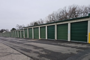 Public Storage - Olathe - 11675 S Strang Line Rd - Photo 2