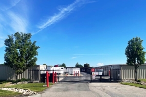 Public Storage - Star - 9870 W State St - Photo 2