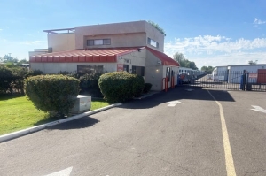 Public Storage - Glendale - 7118 N 67th Ave