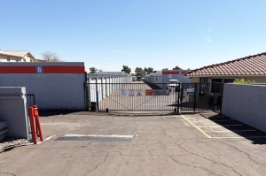 Public Storage - Tempe - 5333 S Priest Dr - Photo 4