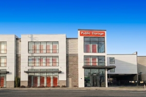 Public Storage - Portland - 12323 SE Division St