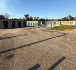 Pilot Self Storage - Bainbridge - Photo 3