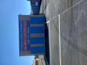 A-Alvernon Storage - Photo 6