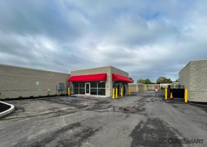 CubeSmart Self Storage - 7601 Maplecrest Road - IN - Photo 4