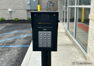 CubeSmart Self Storage - 7601 Maplecrest Road - IN - Photo 6