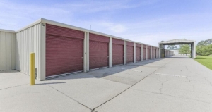 Southern Self Storage - 3523 South Slidell - Photo 2