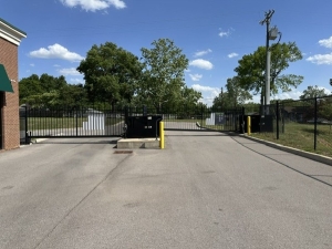 Extra Space Storage - 5261 - Old Hickory - Hickory Industrial Dr - Photo 6