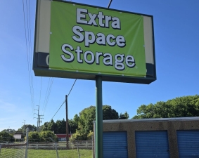 Extra Space Storage - 5226 - Hampton - E Mercury Blvd - Photo 2