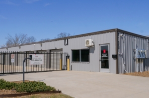 U Storage - Pleasant Grove Rd - Photo 7