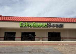 Extra Space Storage - 2291 - Texarkana - N Robison Rd