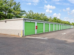 Storage Star - Holtsville - Waverly - Photo 5