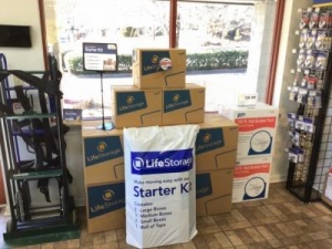 Life Storage - Atlanta - Tilly Mill Road Picture of Life Storage - Atlanta - Tilly Mill Road