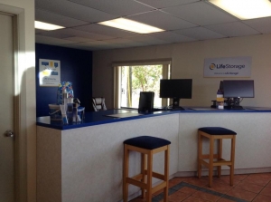 Reserve A Unit At Life Storage Pompano Beach West Atlantic Boulevard Pompano Beach Fl Discounts Available